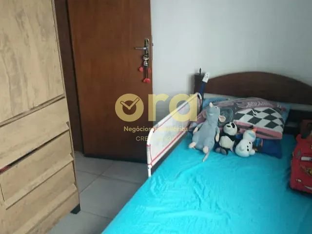 Casa com 160m² 2 quartos e 1 banheiro, à venda, no bairro Três Vendas em Pelotas