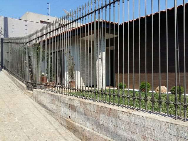 Casa com 414m² 5 quartos e 3 banheiros, à venda, no bairro Centro em Ponta Grossa