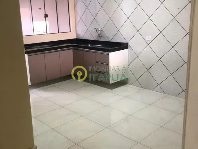 Casa 3 quartos e 2 banheiros, à venda, no bairro Bandeirantes em Londrina