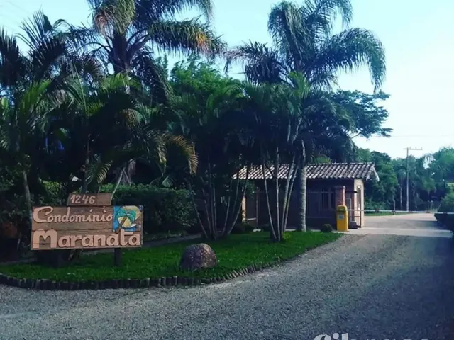 Casa 5 quartos e 4 banheiros, à venda, no bairro Praia do Rosa em Garopaba