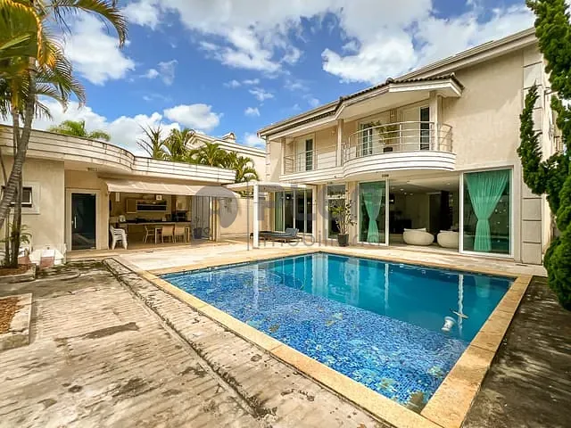 Casa com 620m² 5 quartos e 8 banheiros, à venda, no bairro Tamboré em Santana de Parnaíba