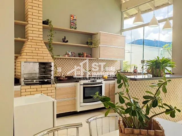 Casa com 350m² 1 quarto e 3 banheiros, à venda, no bairro Jardim Itália em Andradas