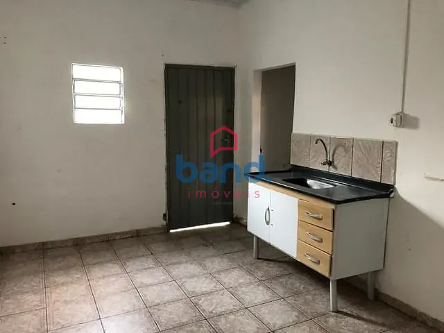 Casa com 70m² 2 quartos e 1 banheiro, à venda, no bairro Centro em Porto Feliz