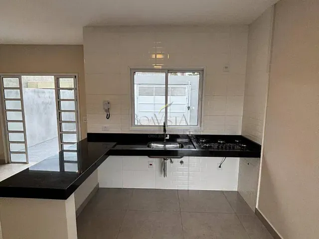 Casa 2 quartos e 1 banheiro, à venda, no bairro Centro em Piracaia