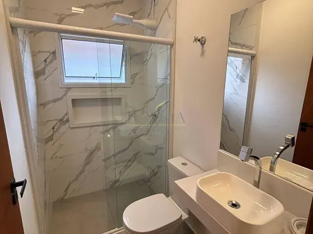 Casa 2 quartos e 1 banheiro, à venda, no bairro Centro em Piracaia