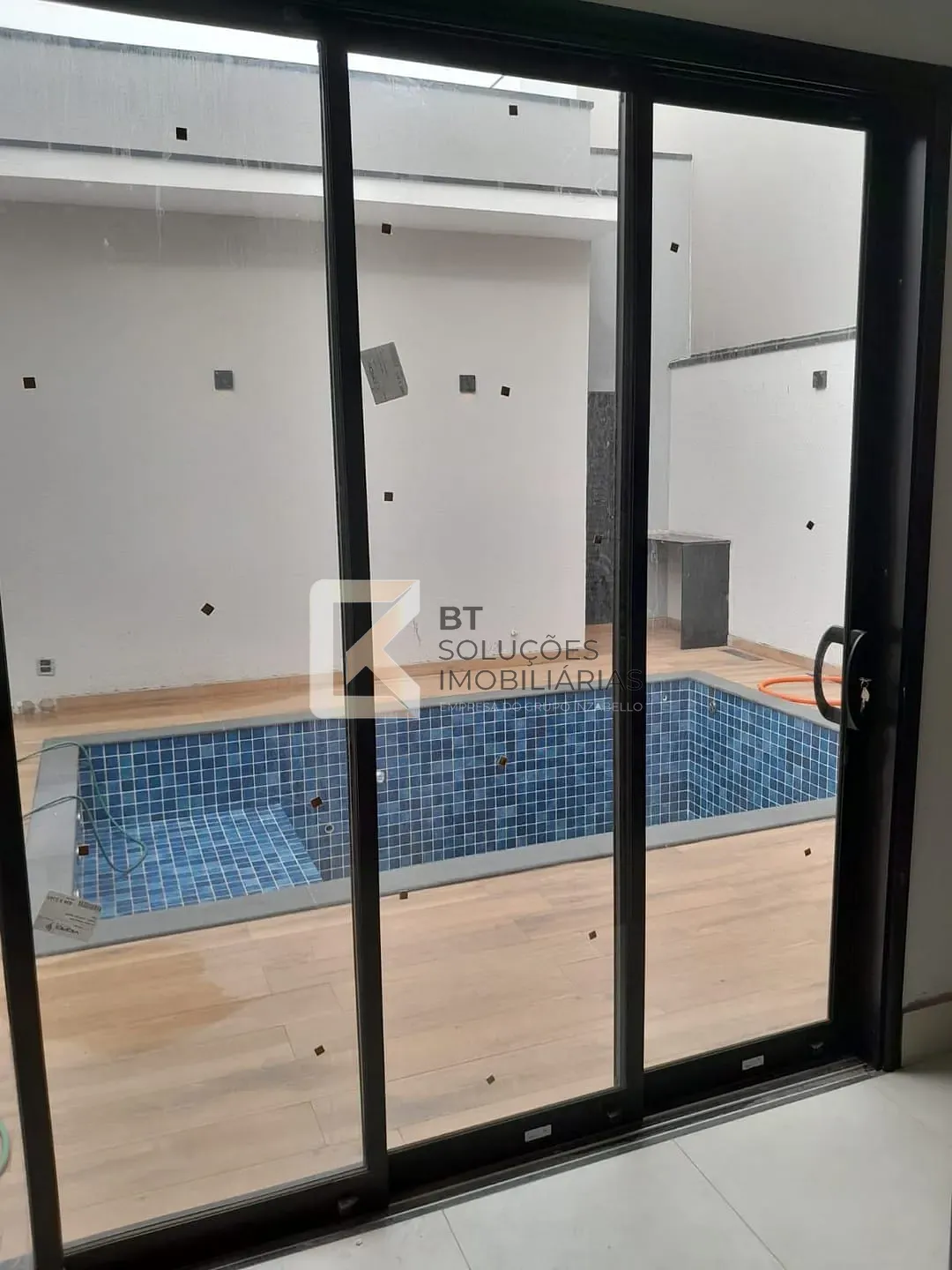 Casa, 3 quartos, 200 m² - Foto 1