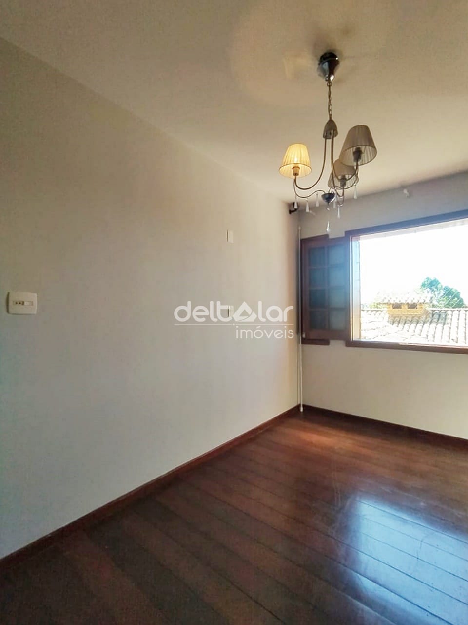 Casa para alugar com 5 quartos, 300m² - Foto 76