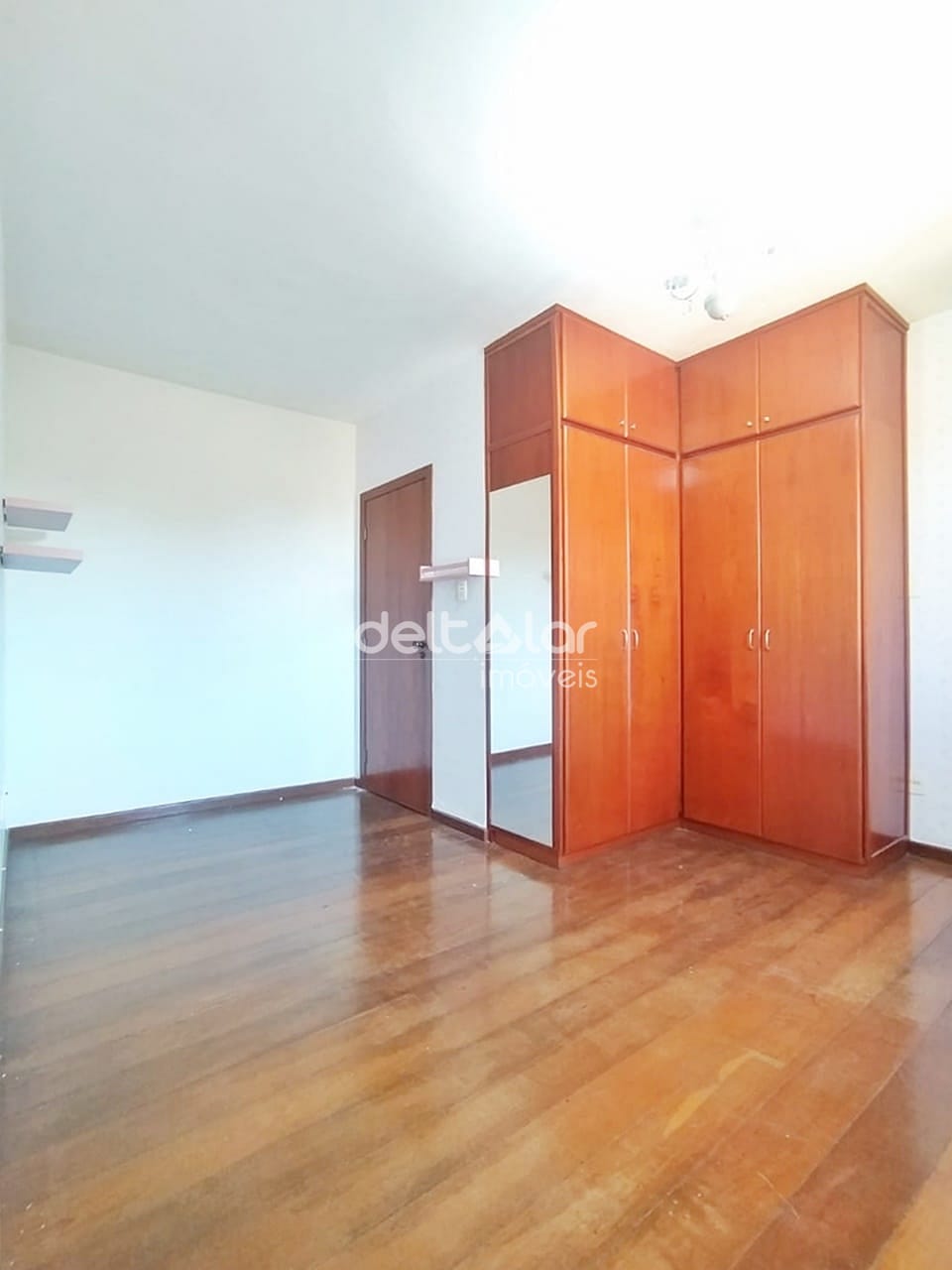 Casa para alugar com 5 quartos, 300m² - Foto 77