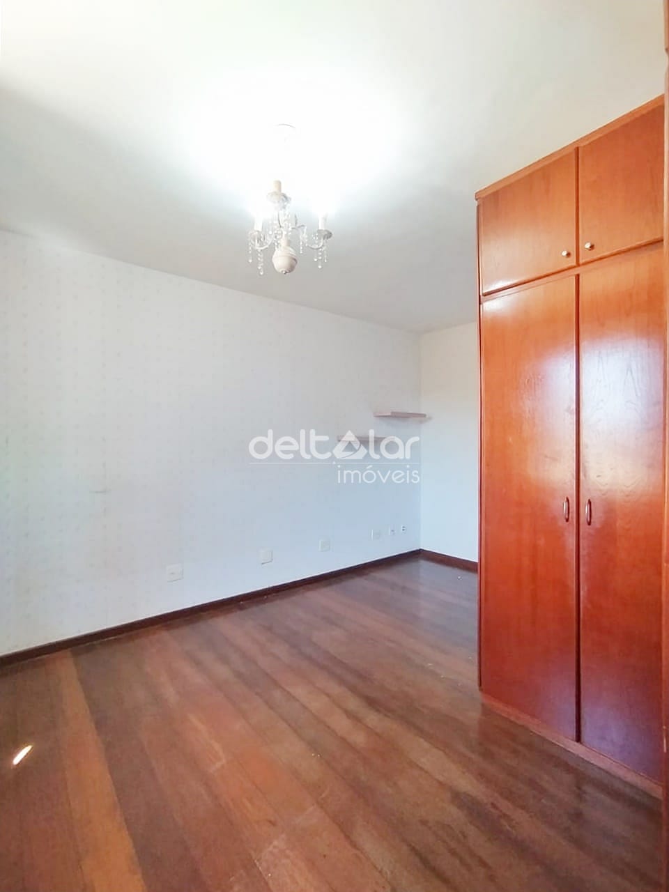 Casa para alugar com 5 quartos, 300m² - Foto 80