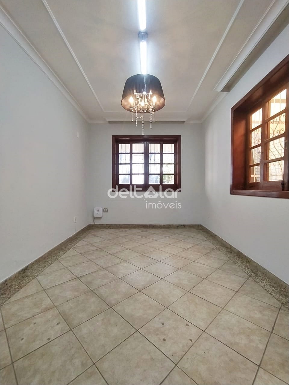 Casa para alugar com 5 quartos, 300m² - Foto 34