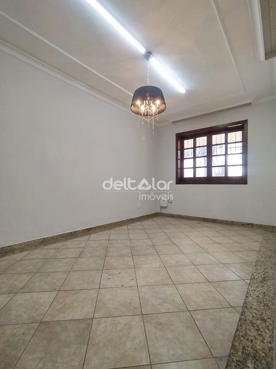 Casa para alugar com 5 quartos, 300m² - Foto 37