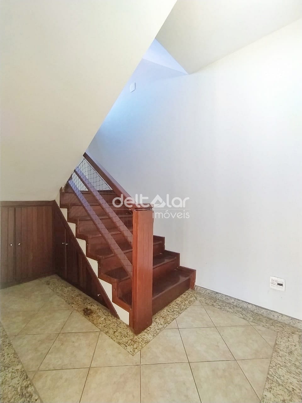 Casa para alugar com 5 quartos, 300m² - Foto 41