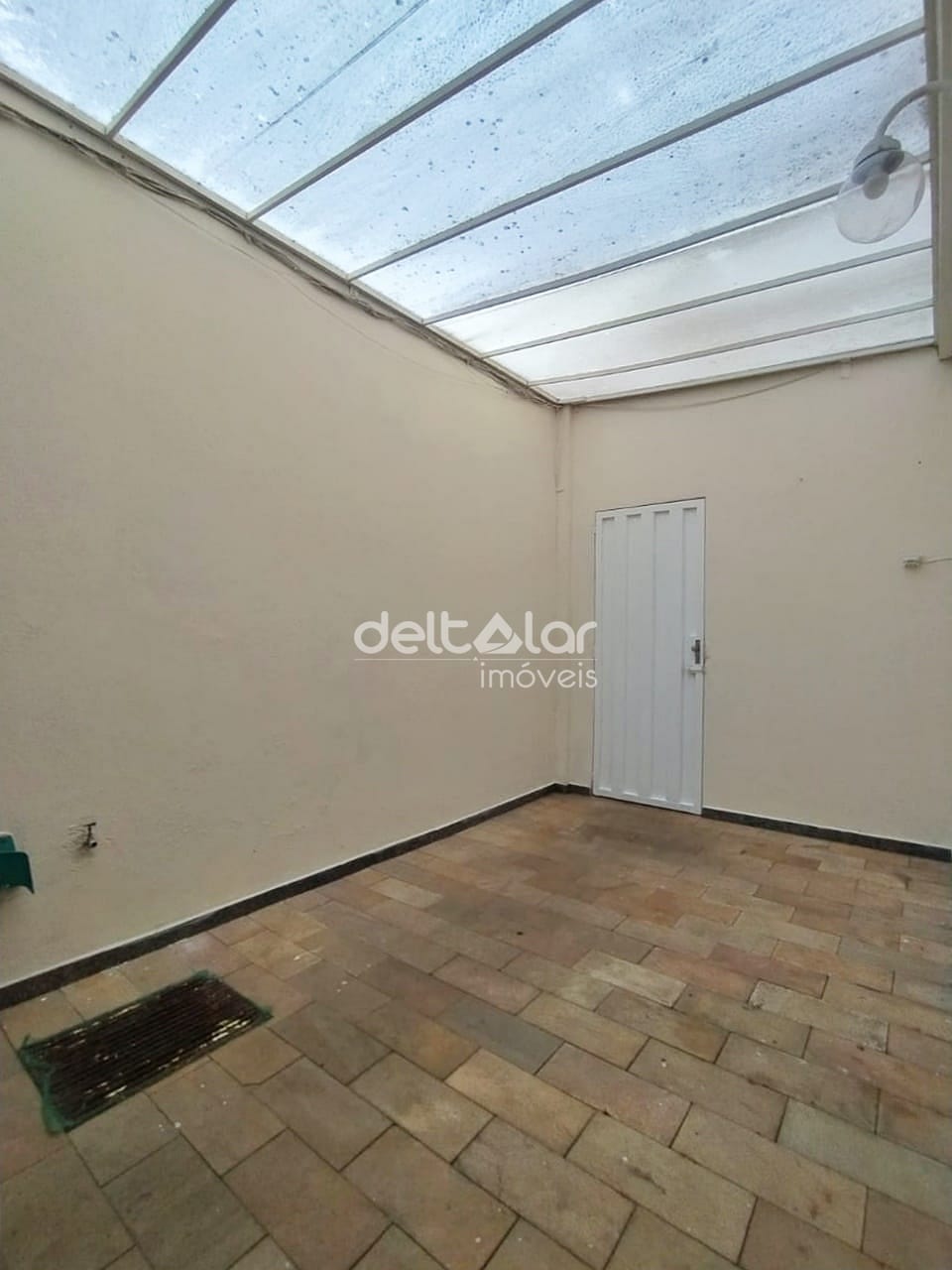 Casa para alugar com 5 quartos, 300m² - Foto 58