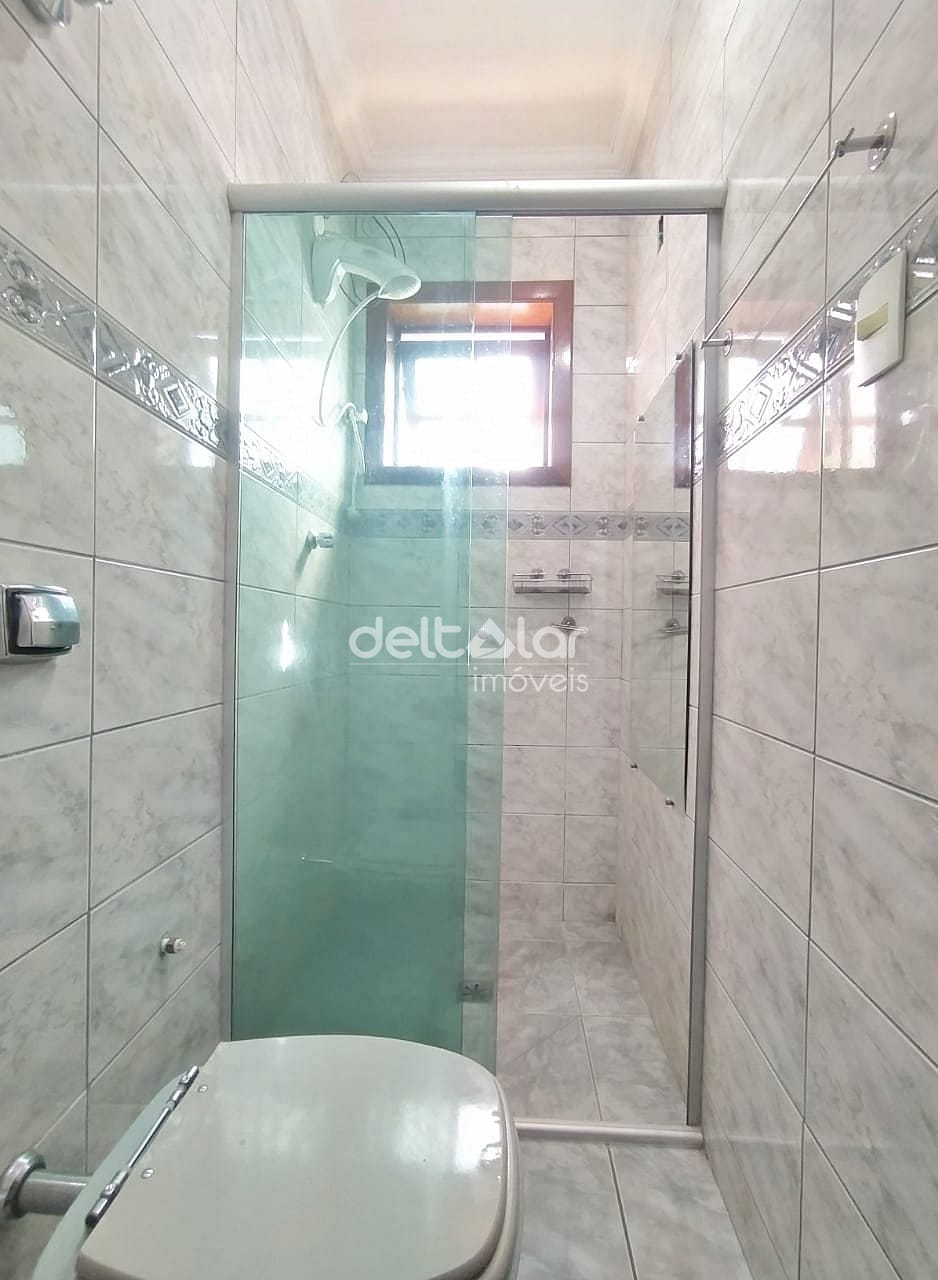 Casa para alugar com 5 quartos, 300m² - Foto 67