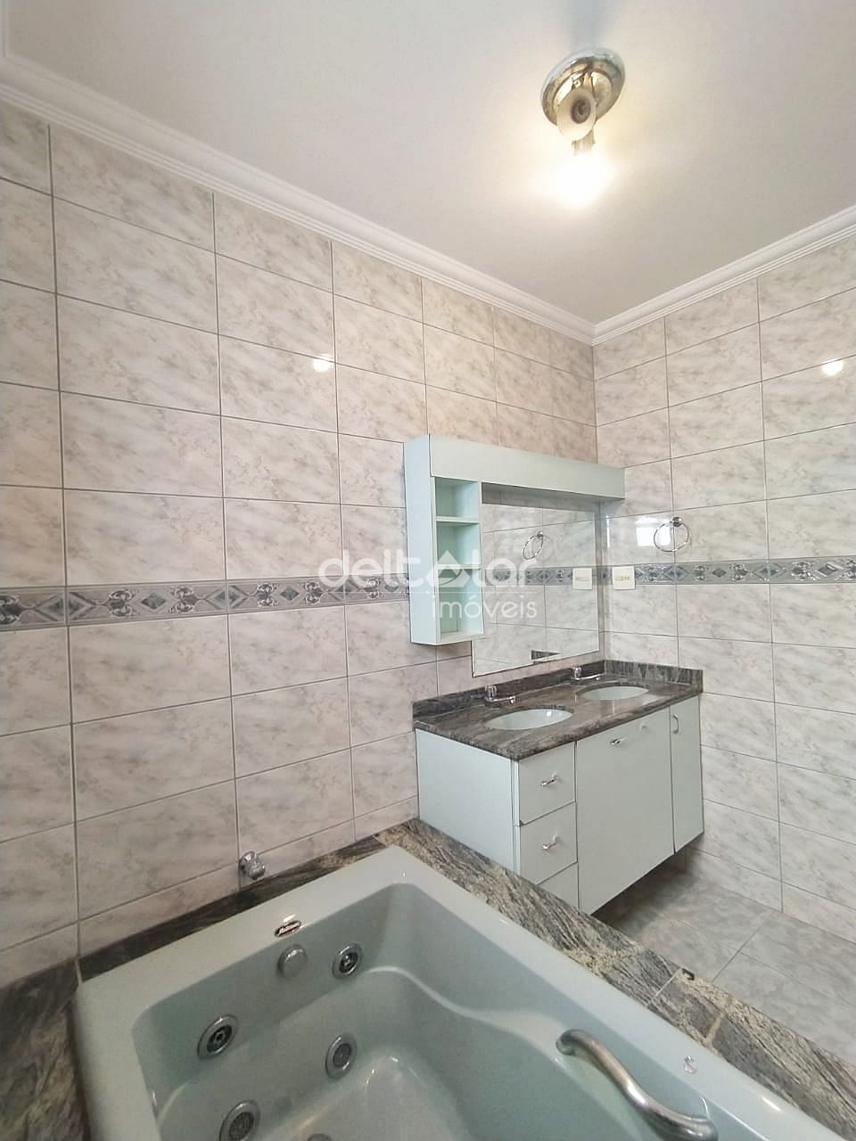 Casa para alugar com 5 quartos, 300m² - Foto 69