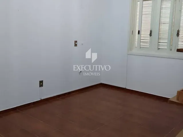 Casa com 4037m² 3 quartos e 4 banheiros, para alugar, no bairro Centro em Arroio do Meio
