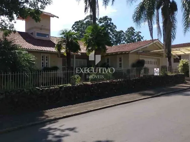 Casa com 4037m² 3 quartos e 4 banheiros, para alugar, no bairro Centro em Arroio do Meio