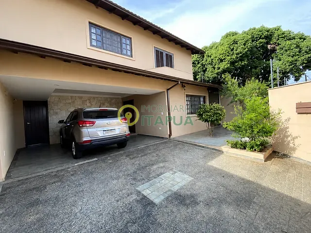 Casa 5 quartos e 7 banheiros, à venda, no bairro San Fernando em Londrina