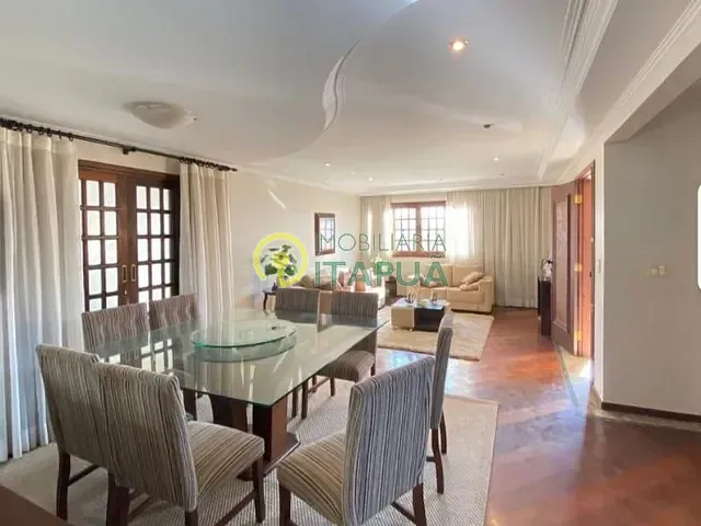 Casa 5 quartos e 7 banheiros, à venda, no bairro San Fernando em Londrina