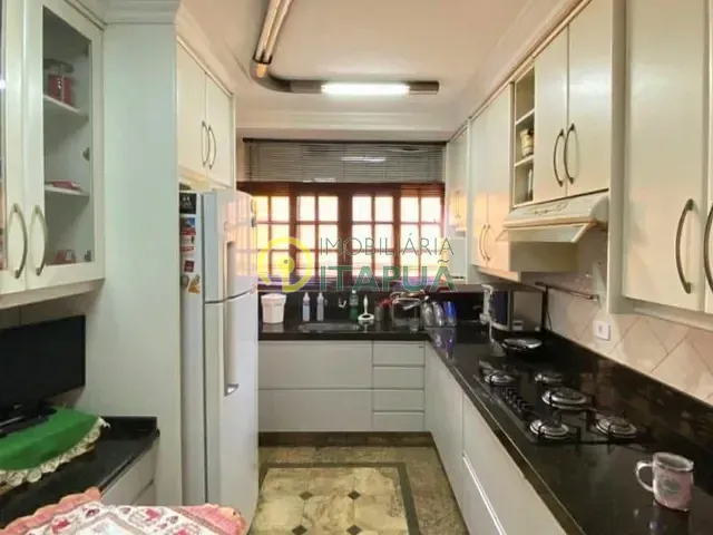 Casa 5 quartos e 7 banheiros, à venda, no bairro San Fernando em Londrina