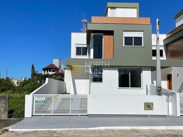 Casa com 131m² 3 quartos e 3 banheiros, à venda, no bairro Pântano do Sul em Florianópolis