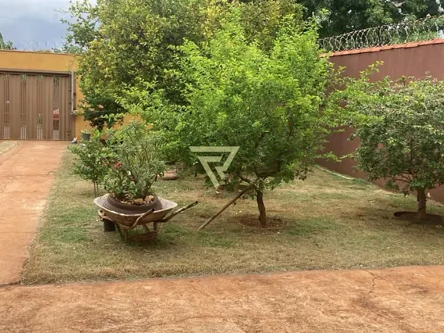 Casa com 500m² 2 quartos e 3 banheiros, à venda, no bairro Jardim Itaú em Ribeirão Preto