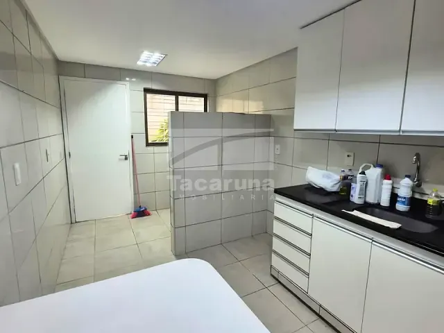 Casa 2 quartos e 1 banheiro, para alugar, no bairro Prado em Recife