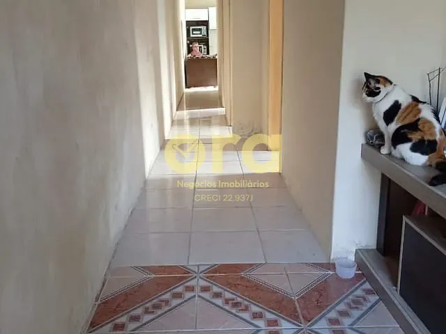 Casa com 200m² 3 quartos e 2 banheiros, à venda, no bairro Laranjal em Pelotas