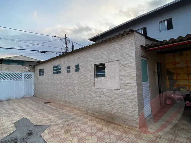 Casa com 340m² 2 quartos e 1 banheiro, à venda, no bairro Samambaia em Praia Grande