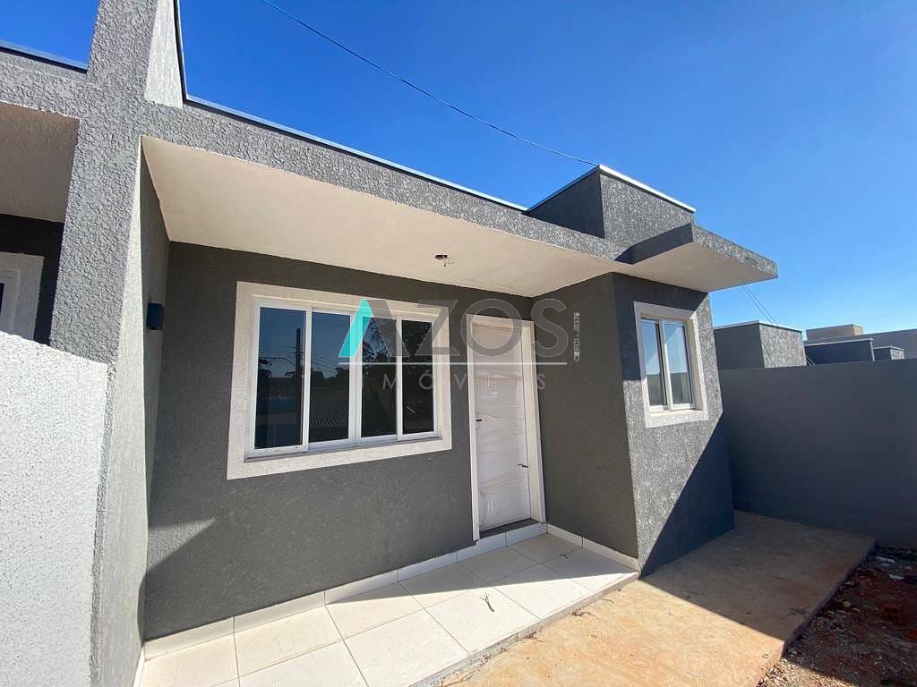 Casa à venda com 3 quartos, 55m² - Foto 1
