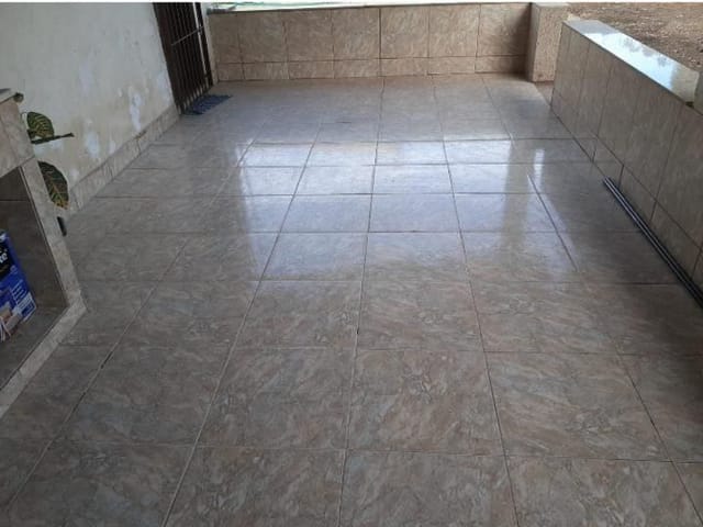 Casa com 390m² 2 quartos e 1 banheiro, à venda, no bairro Parque Jóquei Club em Campos dos Goytacazes