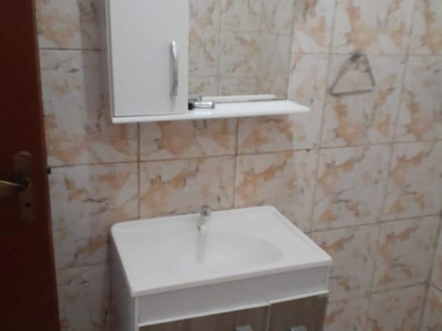 Casa com 390m² 2 quartos e 1 banheiro, à venda, no bairro Parque Jóquei Club em Campos dos Goytacazes