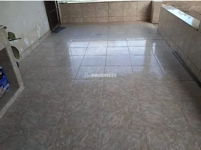 Casa com 390m² 2 quartos e 1 banheiro, à venda, no bairro Parque Jóquei Club em Campos dos Goytacazes