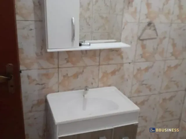 Casa com 390m² 2 quartos e 1 banheiro, à venda, no bairro Parque Jóquei Club em Campos dos Goytacazes