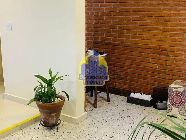 Casa à venda ou para alugar, no bairro Vila Campesina em Osasco