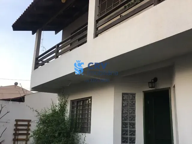 Casa com 250m² 3 quartos e 3 banheiros, à venda, no bairro Jardim Nápoles em Londrina