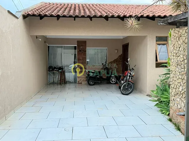 Casa 3 quartos e 2 banheiros, à venda, no bairro Jardim Acapulco em Londrina