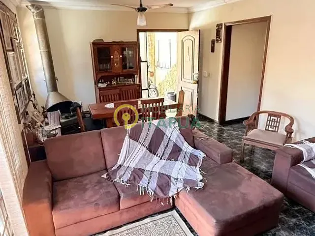 Casa 3 quartos e 2 banheiros, à venda, no bairro Jardim Acapulco em Londrina