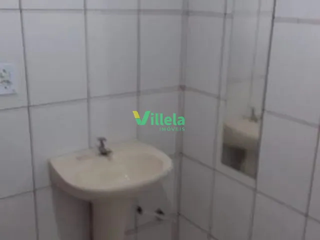 Casa 2 quartos e 1 banheiro, à venda ou para alugar, no bairro Jardim Amaral em Itaquaquecetuba