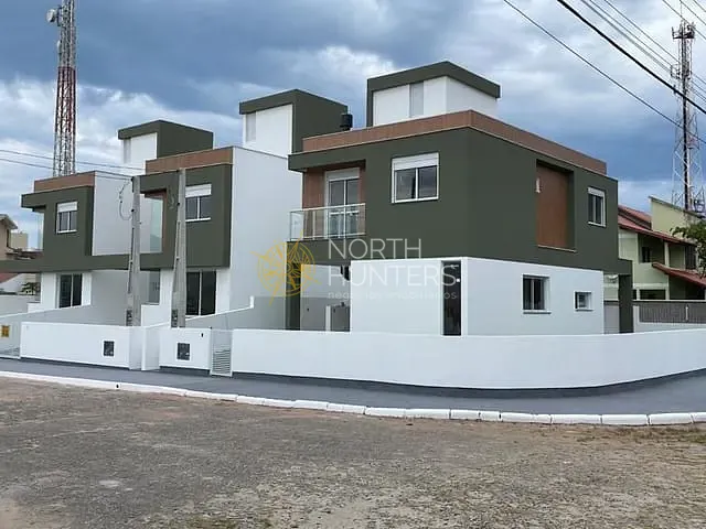 Casa com 160m² 3 quartos e 3 banheiros, à venda, no bairro Pântano do Sul em Florianópolis