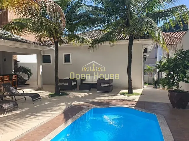 Casa com 450m² 3 quartos e 3 banheiros, à venda, no bairro Santa Rosa em Barra Mansa