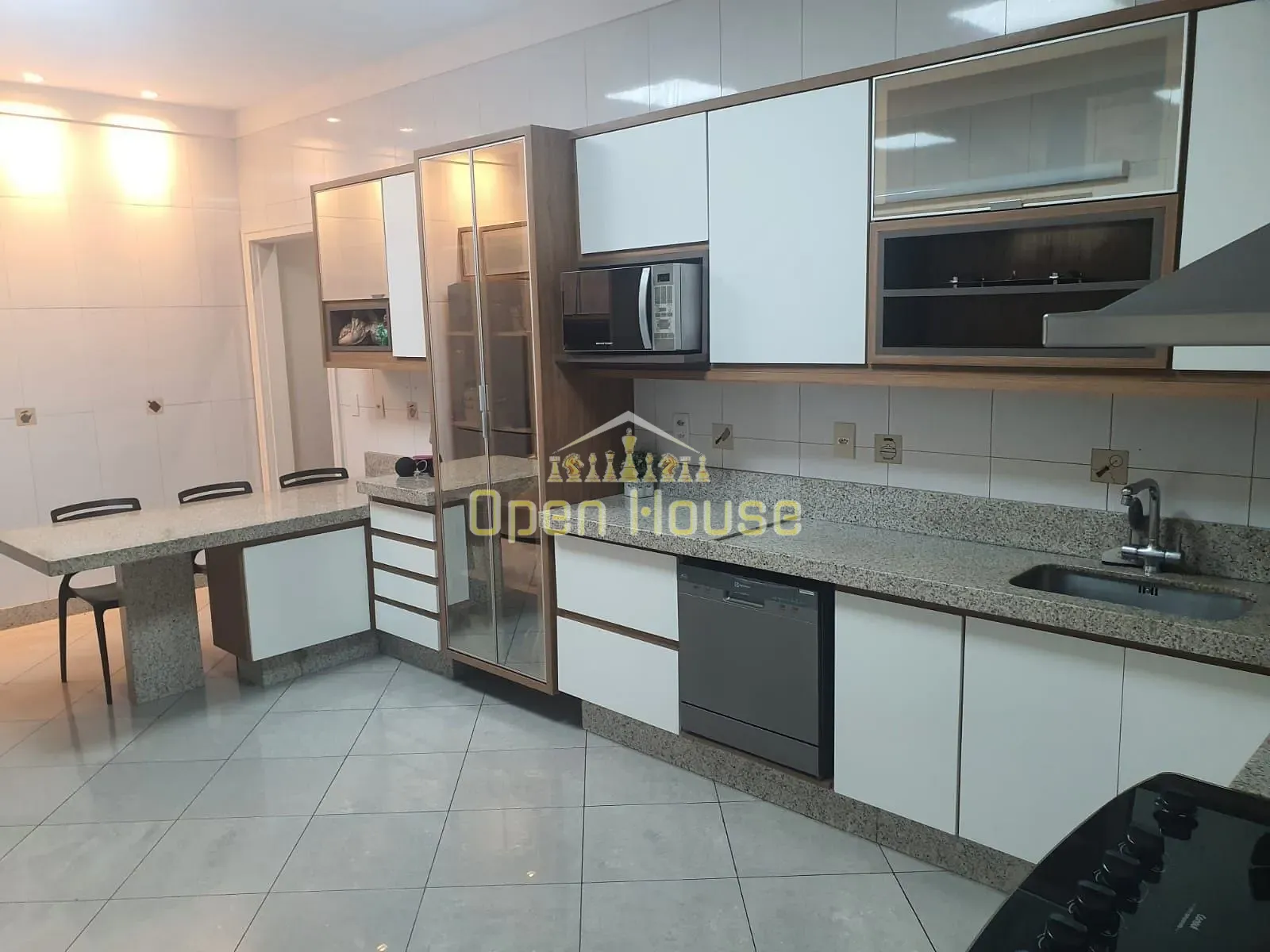 Casa, 3 quartos, 282 m² - Foto 30