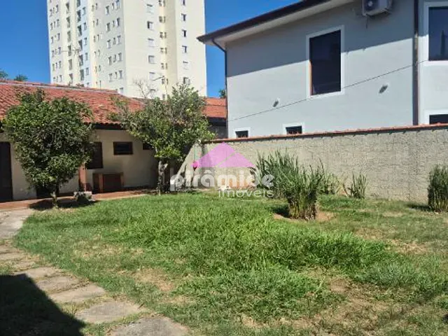 Casa com 250m² 1 quarto e 1 banheiro, para alugar, no bairro Urbanova em Praça Doutor Adelmo de Oliveira