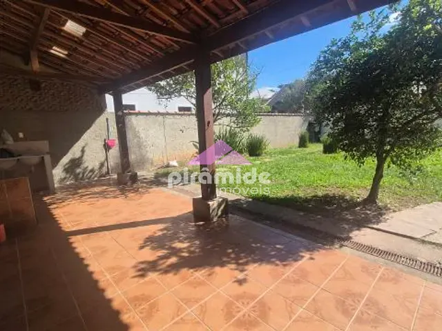 Casa com 250m² 1 quarto e 1 banheiro, para alugar, no bairro Urbanova em Praça Doutor Adelmo de Oliveira