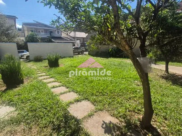 Casa com 250m² 1 quarto e 1 banheiro, para alugar, no bairro Urbanova em Praça Doutor Adelmo de Oliveira