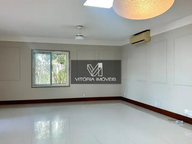 Casa com 243m² 4 quartos e 4 banheiros, para alugar, no bairro Boa Vista em Vitória