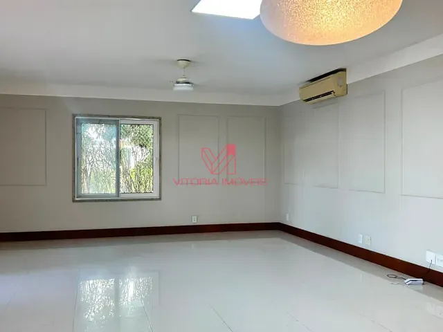 Casa com 243m² 4 quartos e 4 banheiros, para alugar, no bairro Boa Vista em Vitória