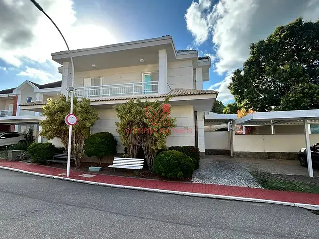 Casa com 243m² 4 quartos e 4 banheiros, para alugar, no bairro Boa Vista em Vitória