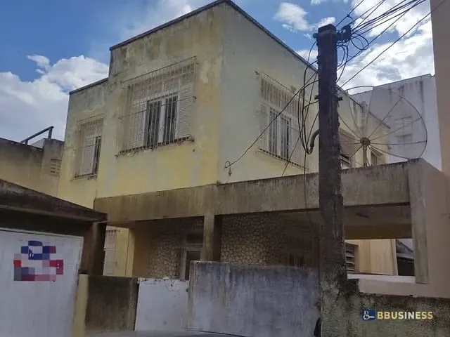 Casa com 200m² 4 quartos e 3 banheiros, à venda, no bairro Parque Caju em Campos dos Goytacazes