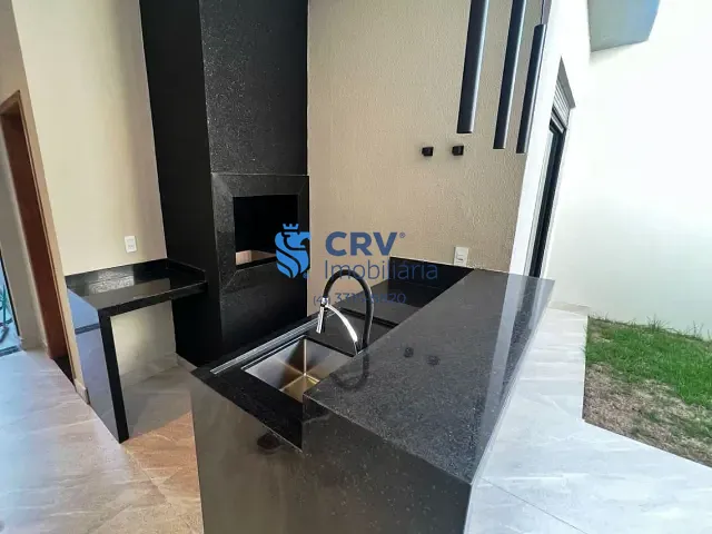 Casa com 210m² 3 quartos e 3 banheiros, à venda ou para alugar, no bairro Dom Pedro em Londrina